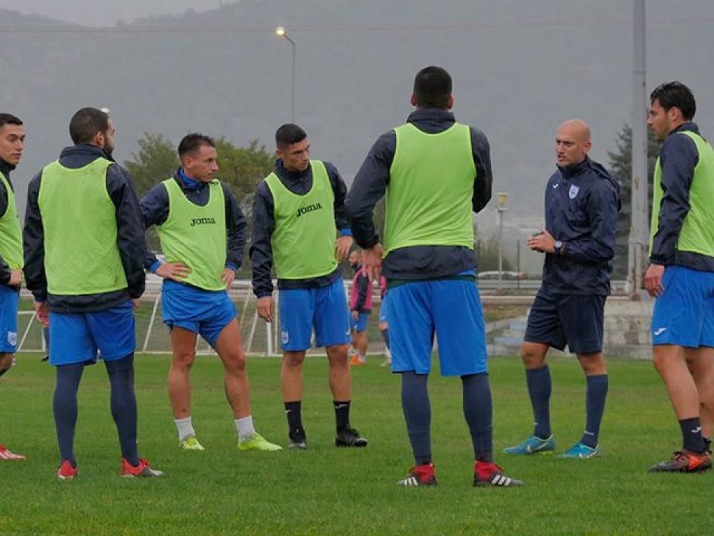 Αποκατάσταση για Λάσα, Ελευθεριάδη