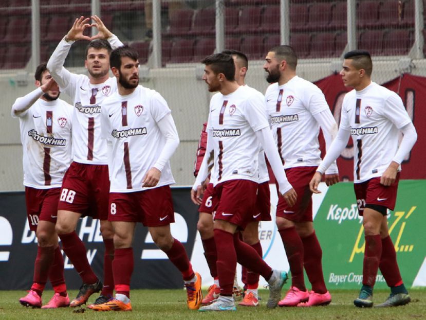 Με Μπανούση, Ουρτάδο στην Κέρκυρα