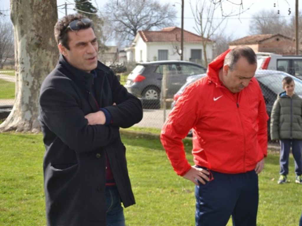 Στα Τρίκαλα ο Κυπαρίσσης