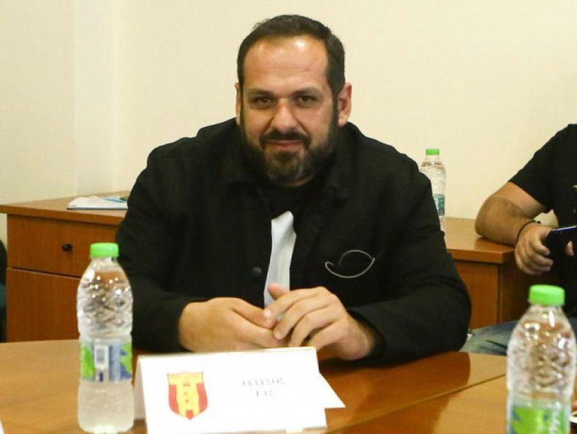 «Στα έξοδα μας έχουν όλους ίδιους, στα έσοδα ποτέ»
