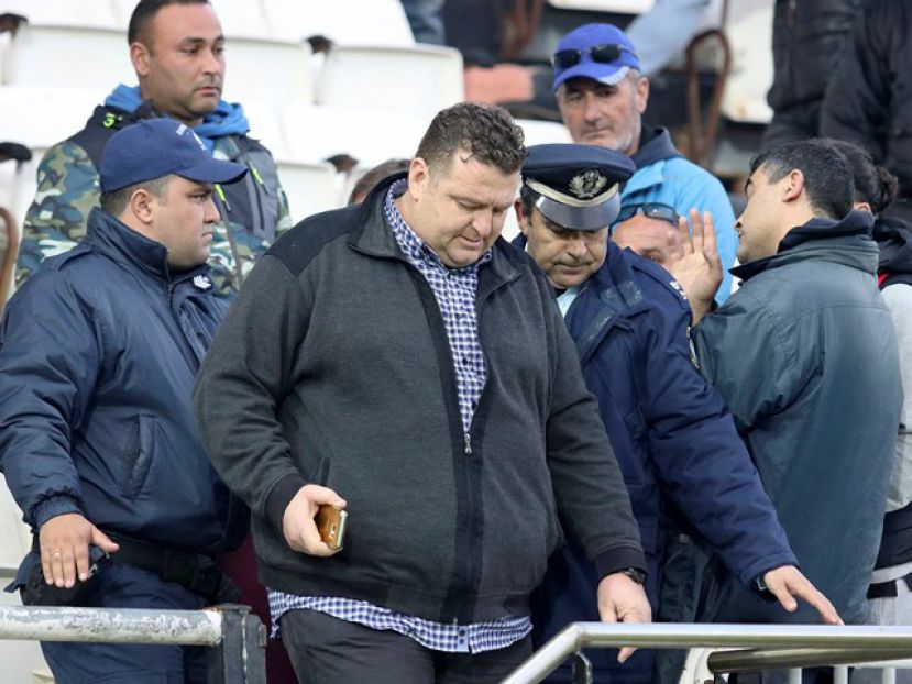 Τσάλος με συνοδεία (photos)