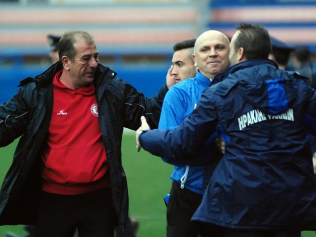Ομιλία Βαζάκα και αλλαγή γυμναστή