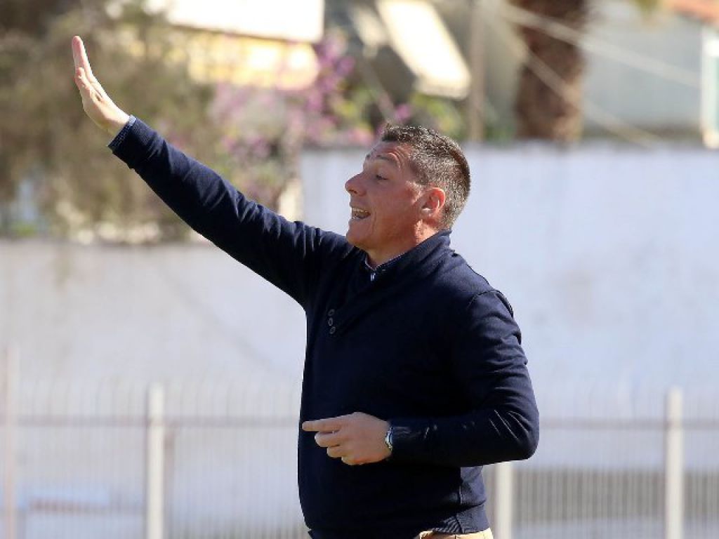 Προσεχώς επαφή με Βλάχο