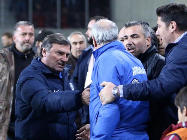 «Κατάντια…»
