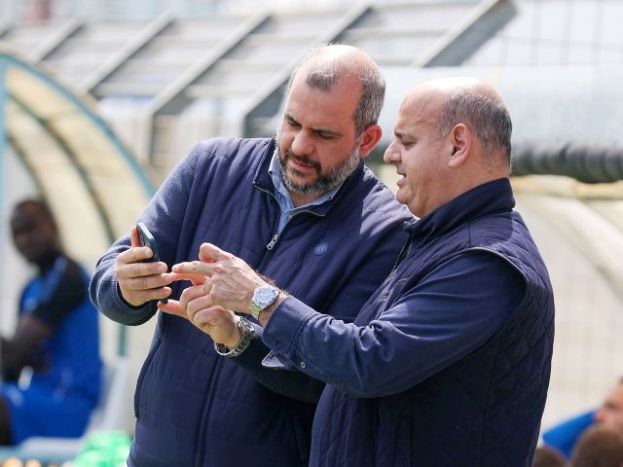«Πρόεδρος παρατυπίας και μειοψηφίας»