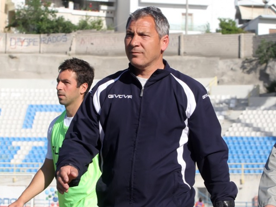 Δοκιμάζει Μεντί