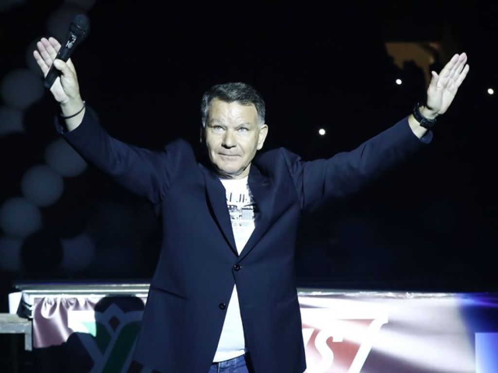 «Θα εκτεθούν…»