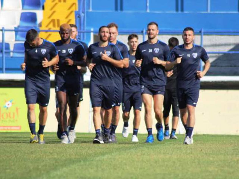 Καρέ απουσιών στον Ιωνικό