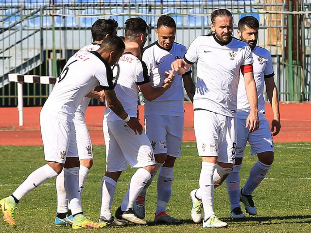 «Βάζω 1-2 εκατ. ευρώ»