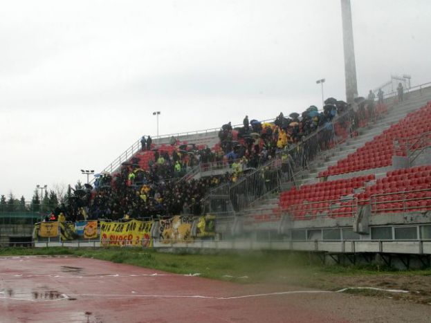 Δίνει 2.000 εισιτήρια