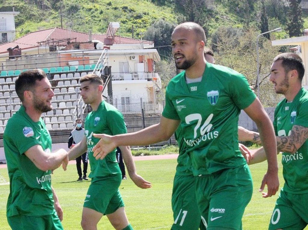 Επιστροφή Μεχία, Νίκα