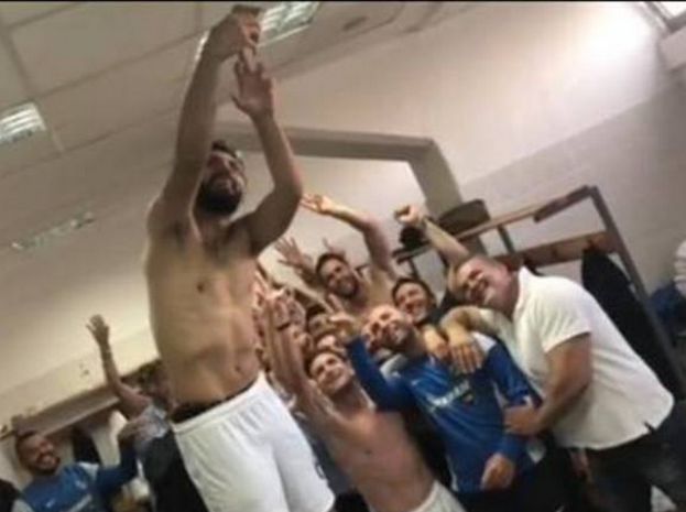 Οι πανηγυρισμοί στα αποδυτήρια του ΟΦΗ (video)