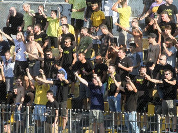 Τα εισιτήρια με Πανθρακικό