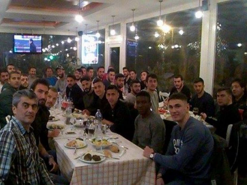 Δείπνο στην Καλλονή ο Μέγκαχεντ