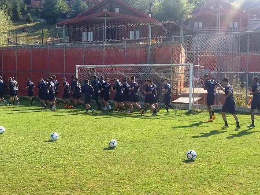 Ανακοινώνει αποστολή ο Τροΐζι
