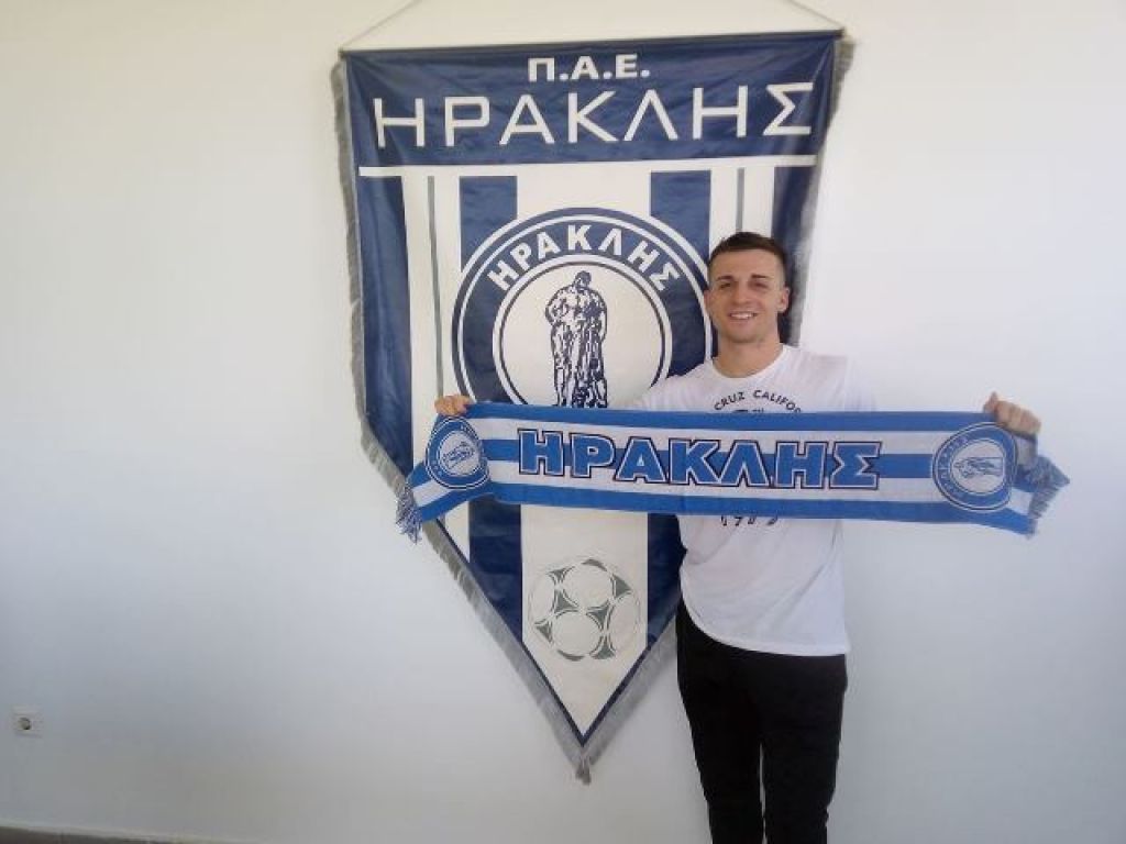 Δανεικός ο Ναπολιτάνο