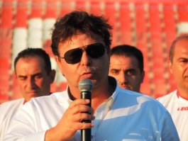 «Ντρέπομαι να πω πώς προχωρά η ΑΜΚ»