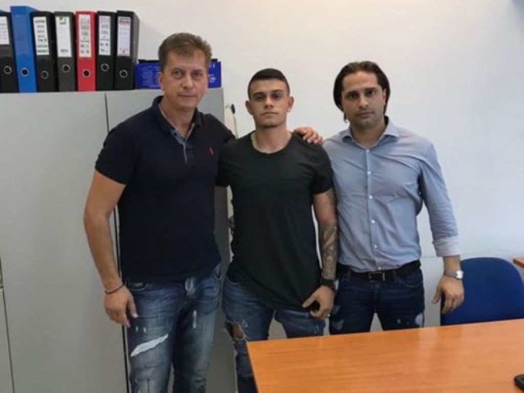 Υπέγραψε ο Φερνάντες