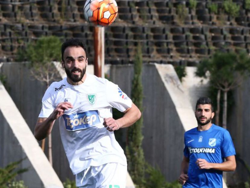 «Χάνει» τρεις με κάρτες