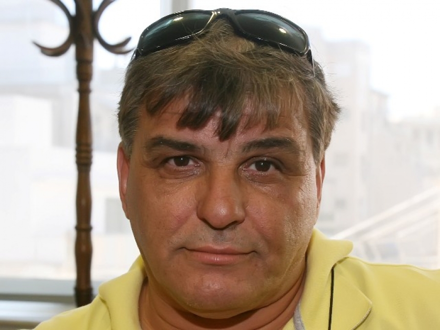 «Όλοι με όλους»
