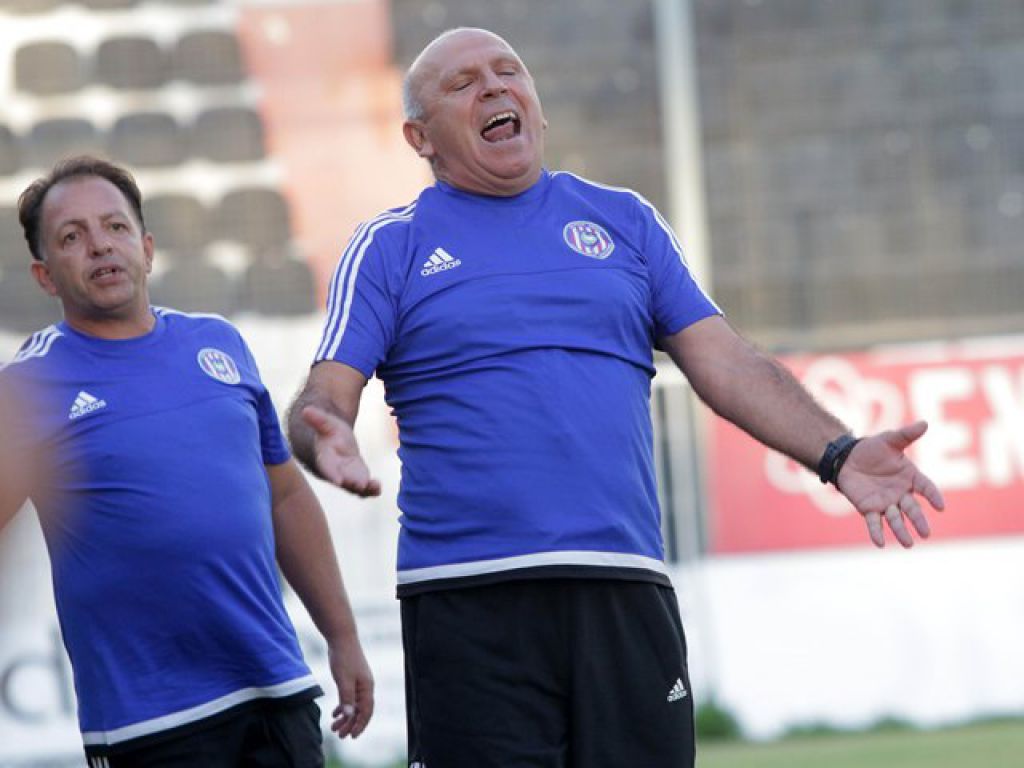 «Μη μας ξεγράφετε»