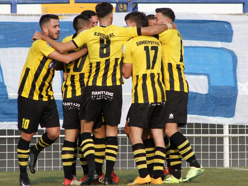 Το… κόλλησε στο 92′ ο Κολλάς!