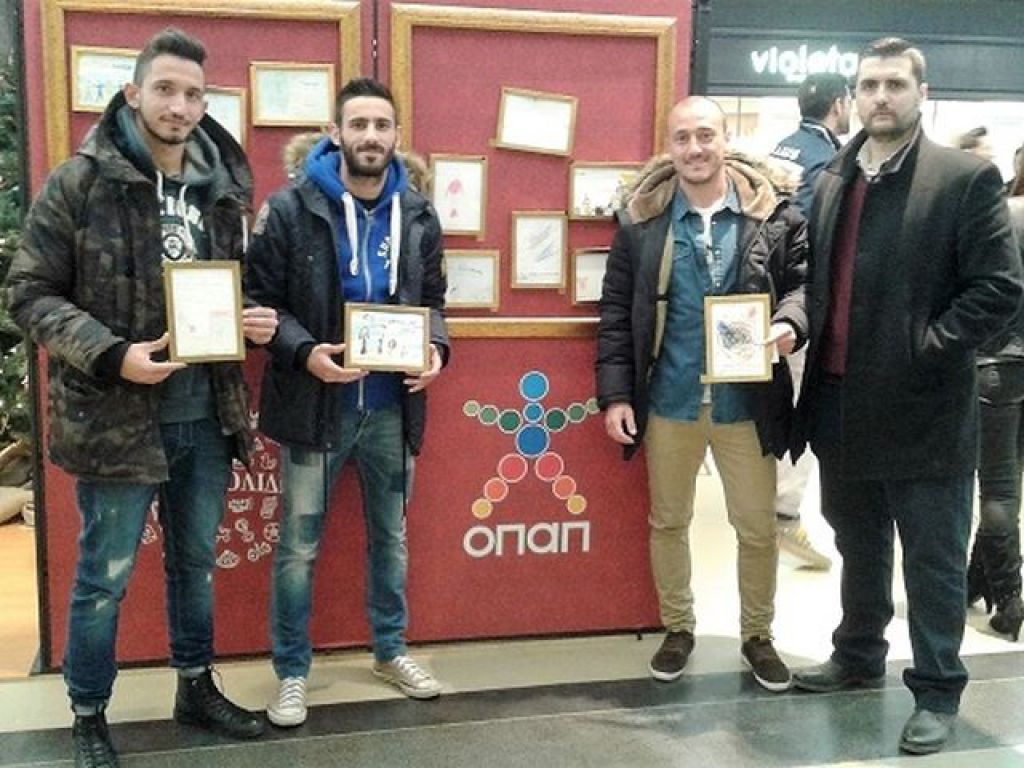 Μοίρασε δώρα ο Αγροτικός