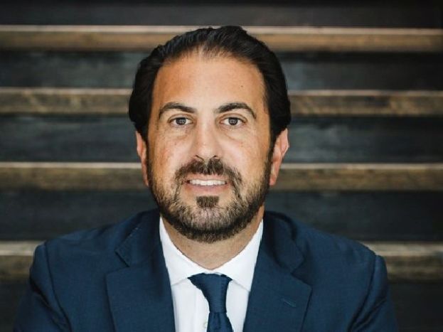 Στα χέρια του Ντούνεφ η ΠΑΕ