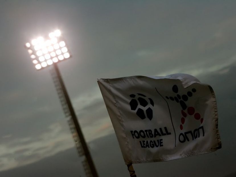 To flnews.gr στα γήπεδα!