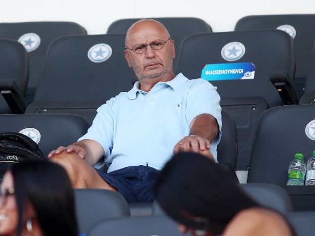 Πωλητήριο στον Απόλλωνα Σμύρνης