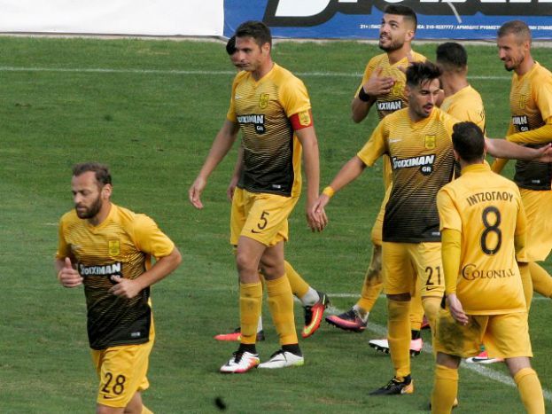 Χωρίς καθαρό αριστερό μπακ