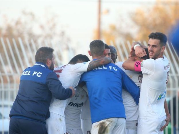 Καμπανιακός – ΑΕΛ 0-2 (vid)