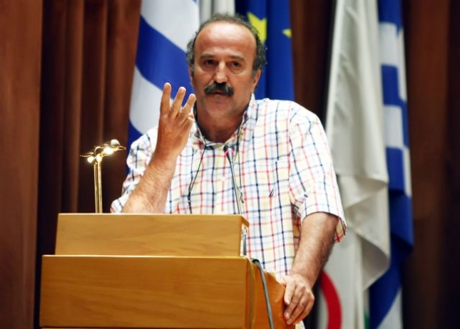 Στηρίζει Παπουτσάκη ο Τζώρτζογλου