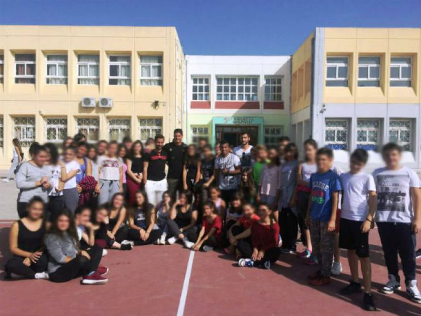 Επίσκεψη σε γυμνάσιο ο Αχαρναϊκός