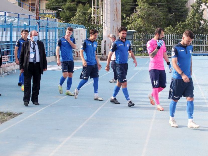 Απολογούνται Ζάκυνθος, Καβάλα