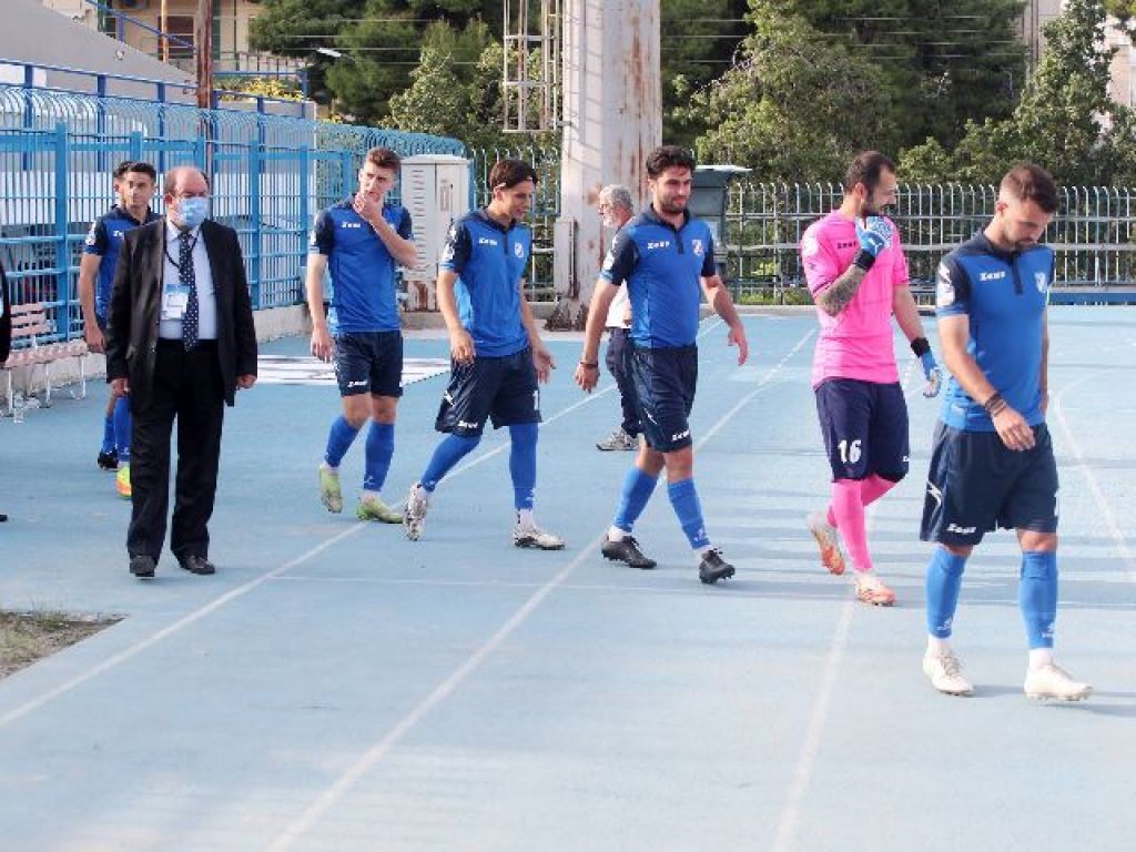 Απολογούνται Ζάκυνθος, Καβάλα
