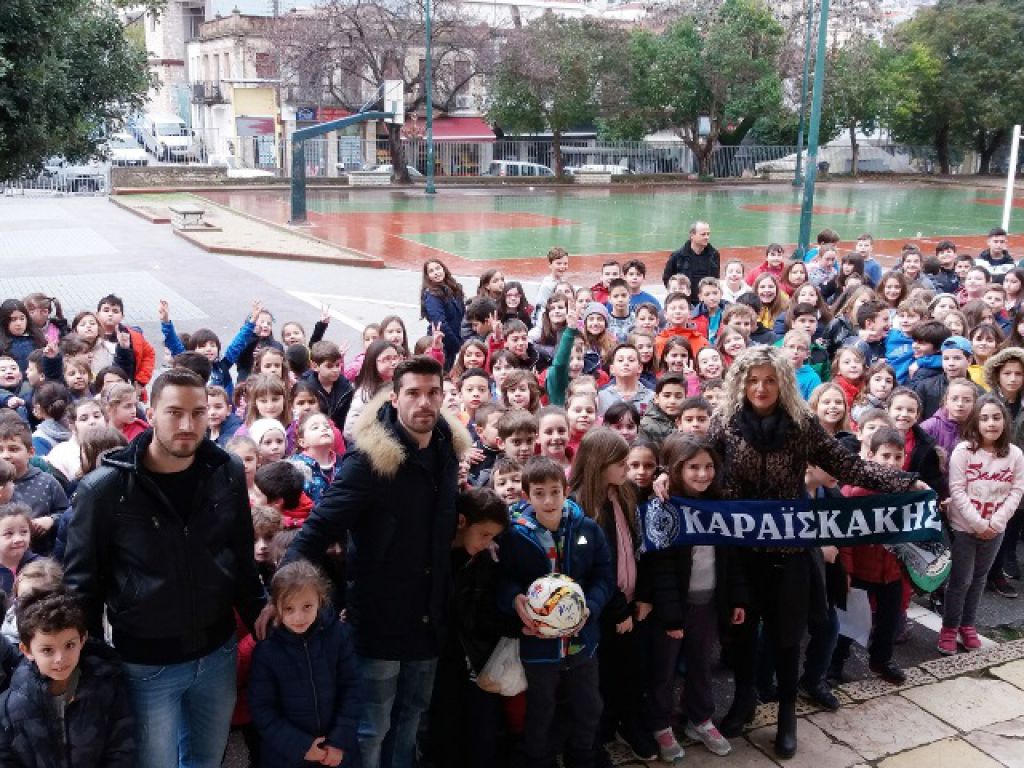 Άνοιγμα στη νεολαία (photos)