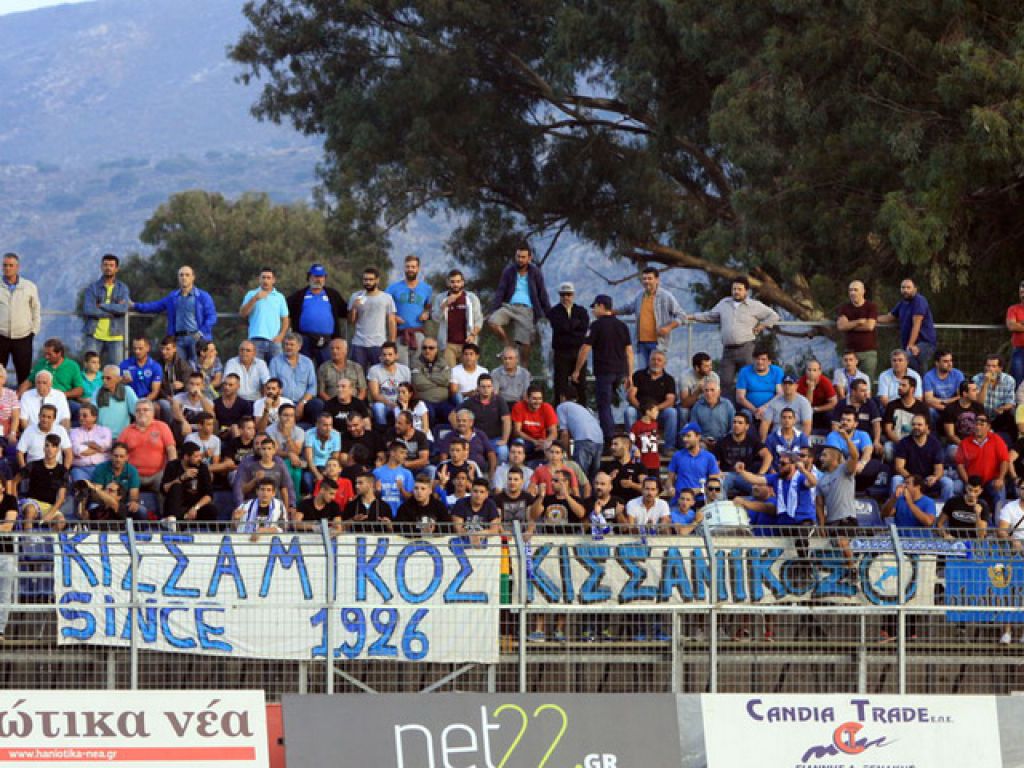 «Κάθετα αντίθετοι»