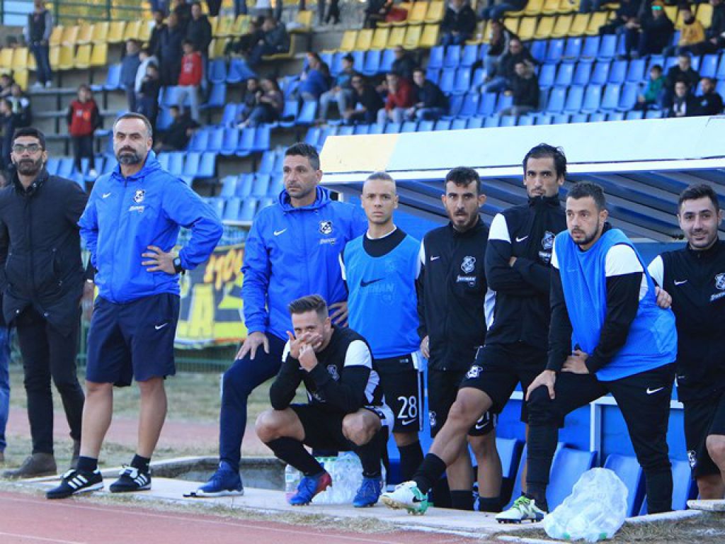 Αγωνία για Μάρτος
