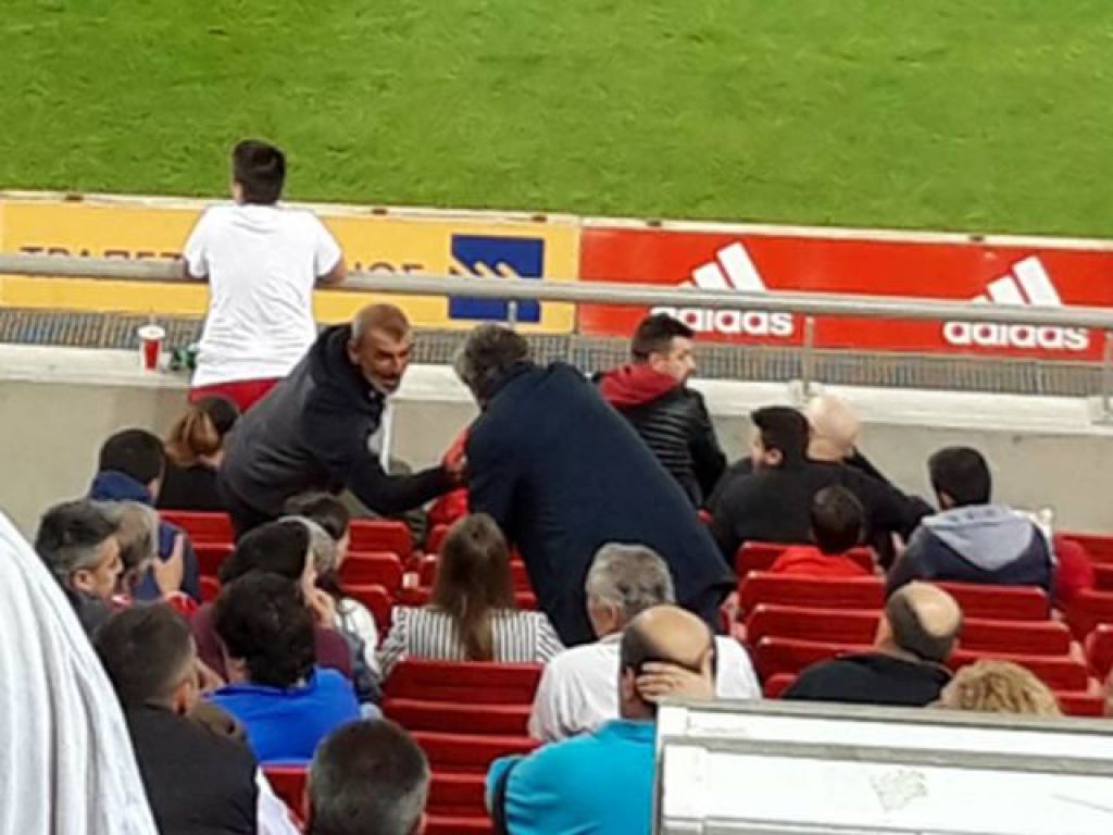 Παρακολούθησε Ολυμπιακό