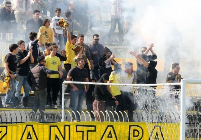 Ναυλώνει πούλμαν για «Ελ Πάσο»