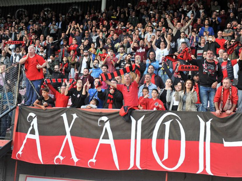 «Μόνο γηπεδούχοι»