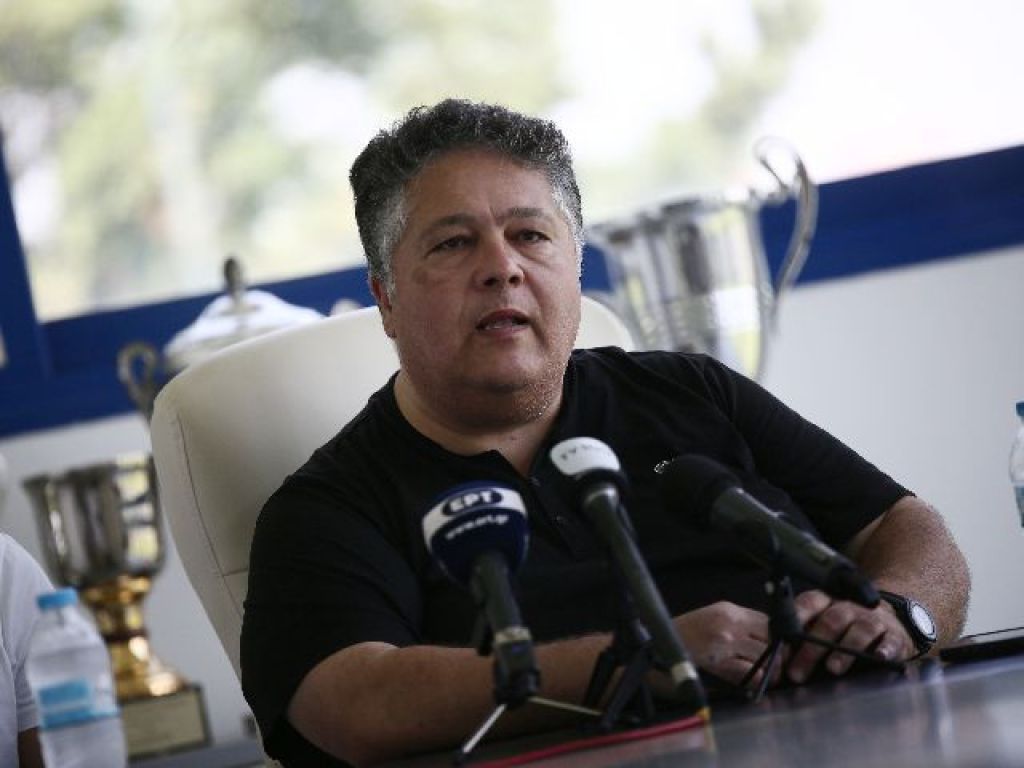 «Λείπει ένας ηγέτης»