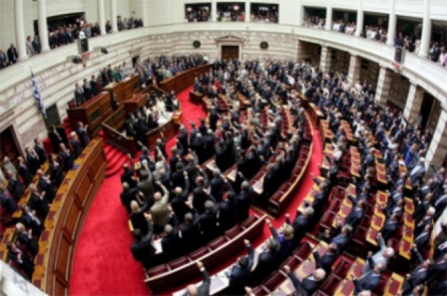Η Βουλή «σώζει» την Super League