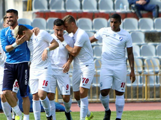 «Καθαρίζει» και συνεχίζει το σερί