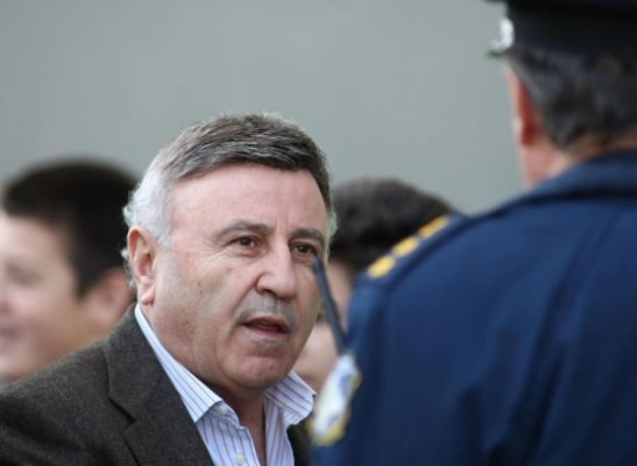 Θεοδωρίδης: «Προπηλακισμοί, μπουνιές, κλωτσιές…»