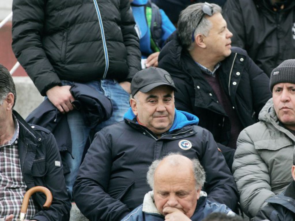 «Δίνω 1 εκατ. € για να φύγω»