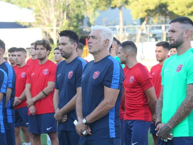 Το τιμ και το υπό διαμόρφωση ρόστερ