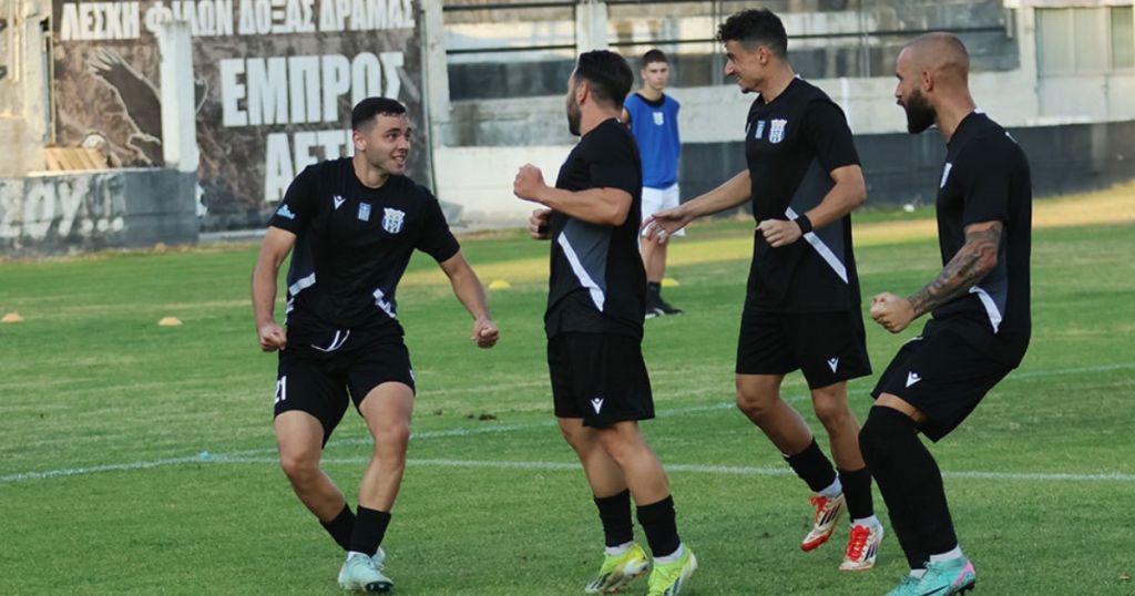 «Άλλοι είναι από χωριό κι άλλοι αποδεικνύονται χωριάτες»