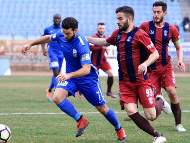 Περιμένει επιστροφές